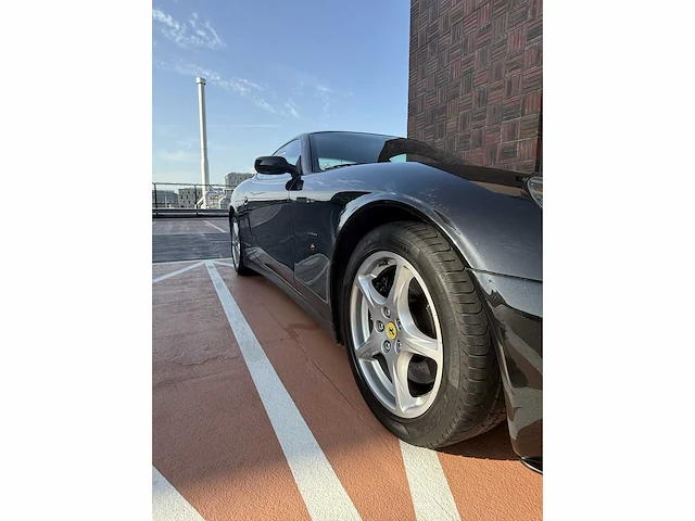 Ferrari 612 scaglietti f1 2005 | rx-088-l i - afbeelding 2 van  40