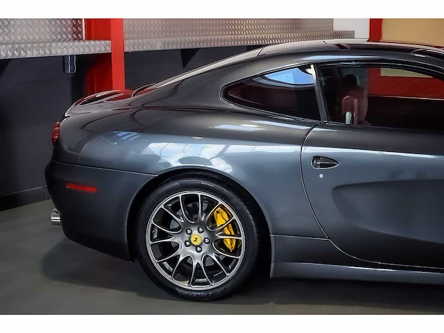 Ferrari 612 scaglietti 'one-to-one' coupe 5,7l v12 - 2010 - afbeelding 4 van  78
