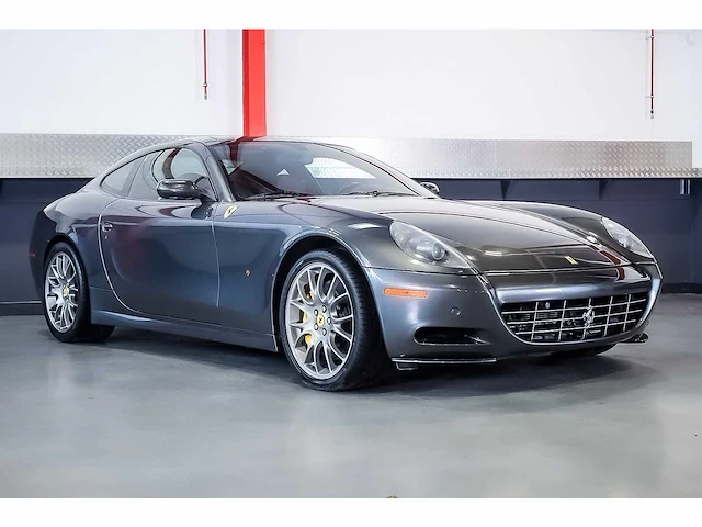 Ferrari 612 scaglietti 'one-to-one' coupe 5,7l v12 - 2010 - afbeelding 1 van  78