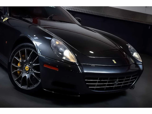 Ferrari 612 scaglietti 'one-to-one' coupe 5,7l v12 - 2010 - afbeelding 27 van  78