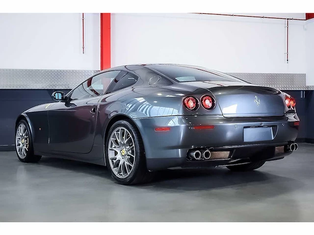 Ferrari 612 scaglietti 'one-to-one' coupe 5,7l v12 - 2010 - afbeelding 31 van  78