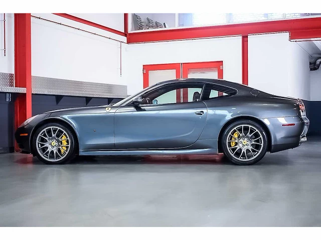 Ferrari 612 scaglietti 'one-to-one' coupe 5,7l v12 - 2010 - afbeelding 33 van  78