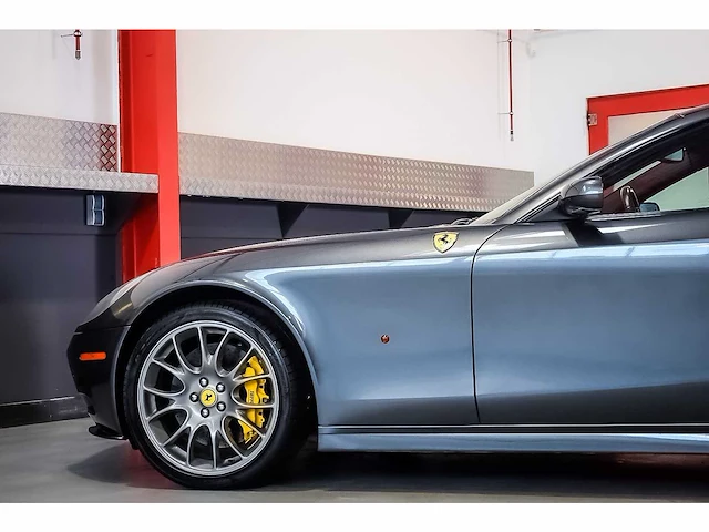 Ferrari 612 scaglietti 'one-to-one' coupe 5,7l v12 - 2010 - afbeelding 35 van  78