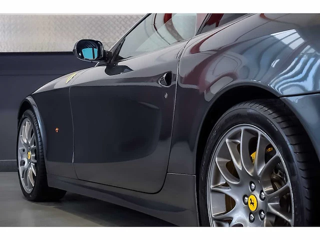 Ferrari 612 scaglietti 'one-to-one' coupe 5,7l v12 - 2010 - afbeelding 36 van  78