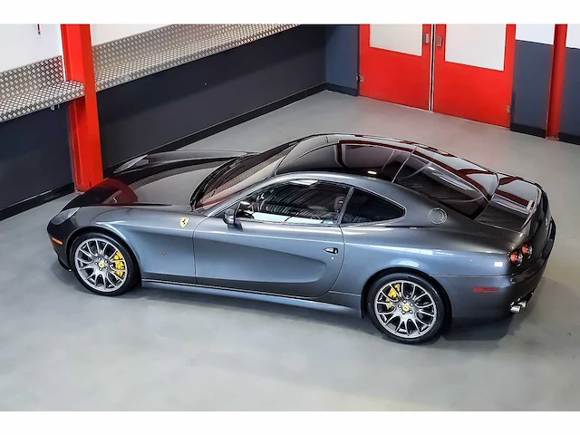 Ferrari 612 scaglietti 'one-to-one' coupe 5,7l v12 - 2010 - afbeelding 41 van  78