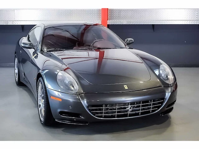Ferrari 612 scaglietti 'one-to-one' coupe 5,7l v12 - 2010 - afbeelding 34 van  78