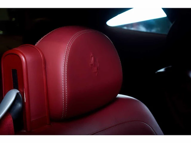 Ferrari 612 scaglietti 'one-to-one' coupe 5,7l v12 - 2010 - afbeelding 60 van  78