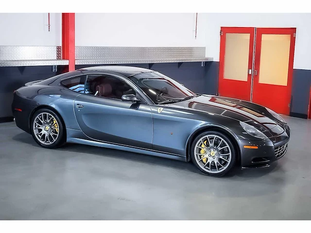 Ferrari 612 scaglietti 'one-to-one' coupe 5,7l v12 - 2010 - afbeelding 67 van  78