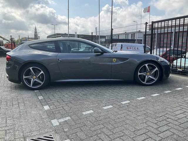 Ferrari ff 6.3 v12 automaat 2012, pf-914-b - afbeelding 2 van  36