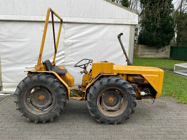 Ferrari oldtimer tractor - afbeelding 10 van  17