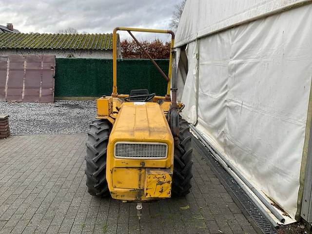 Ferrari oldtimer tractor - afbeelding 12 van  17