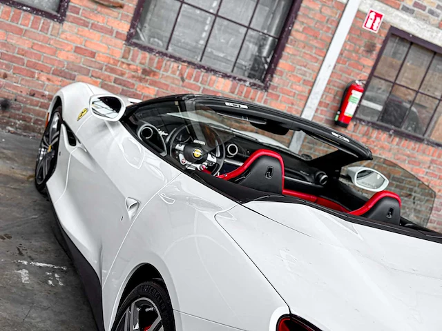 Ferrari portofino 3.9 600pk 2020 - afbeelding 24 van  61