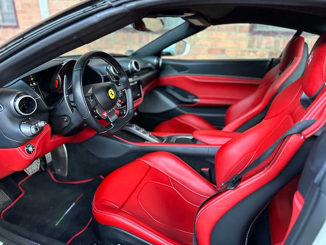 Ferrari portofino 3.9 600pk 2020 - afbeelding 49 van  61