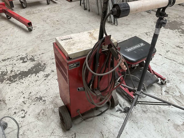 Ferve f-825 acculader - afbeelding 4 van  5
