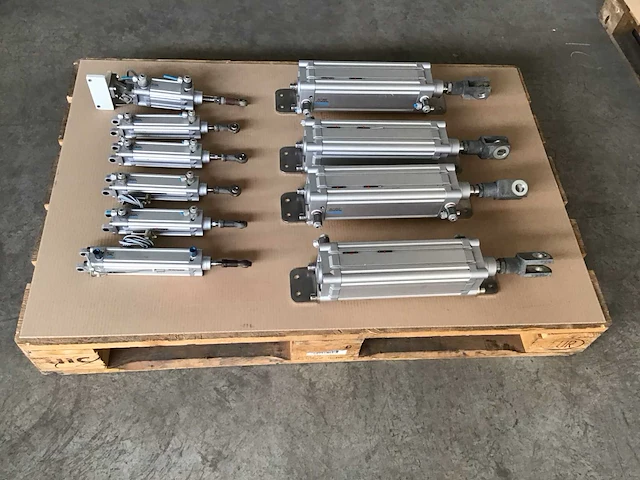 Festo diverse perslucht cilinders (10x) - afbeelding 4 van  8
