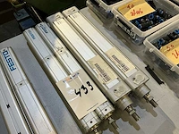 Festo luchtcilinder (4x) - afbeelding 1 van  2