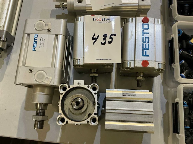 Festo luchtcilinder (5x) - afbeelding 1 van  2