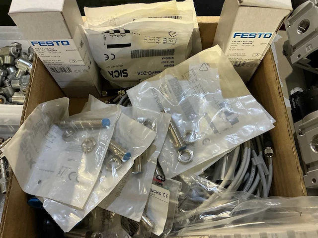 Festo partij festo materialen - afbeelding 4 van  5