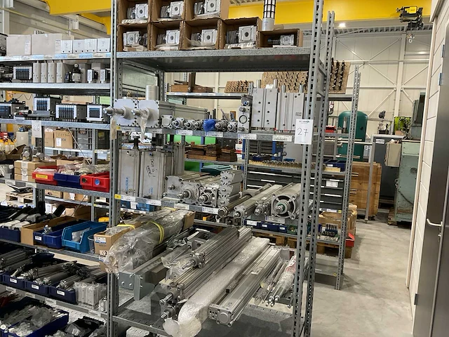 Festo pneumatisch materiaal - afbeelding 1 van  15