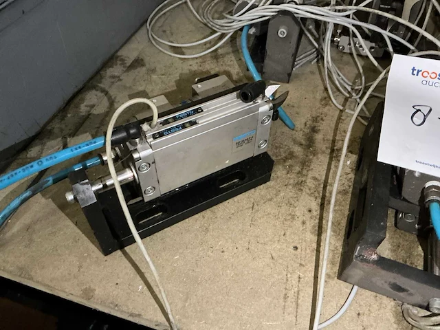 Festo pneumatische knipscharen (9x) - afbeelding 4 van  5