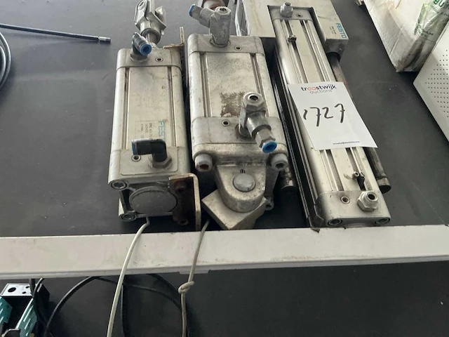 Festo pneumatische werkcilinder (3x) - afbeelding 2 van  5