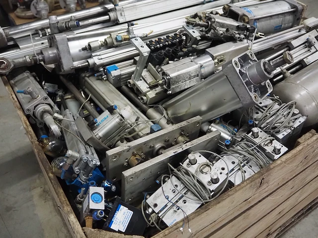 Festo - afbeelding 6 van  9