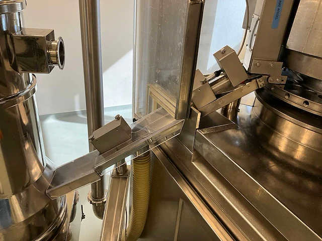Fette 2090 tablet pers machine - afbeelding 3 van  30