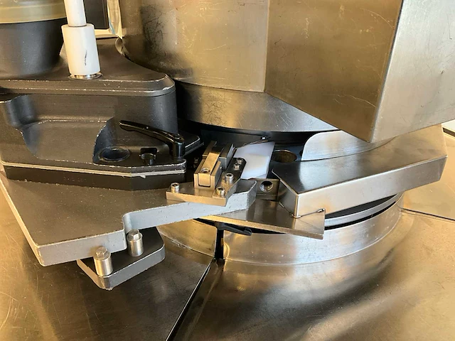 Fette 2090 tablet pers machine - afbeelding 5 van  30