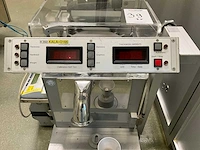 Fette p2100 tablet pers machine - afbeelding 15 van  27