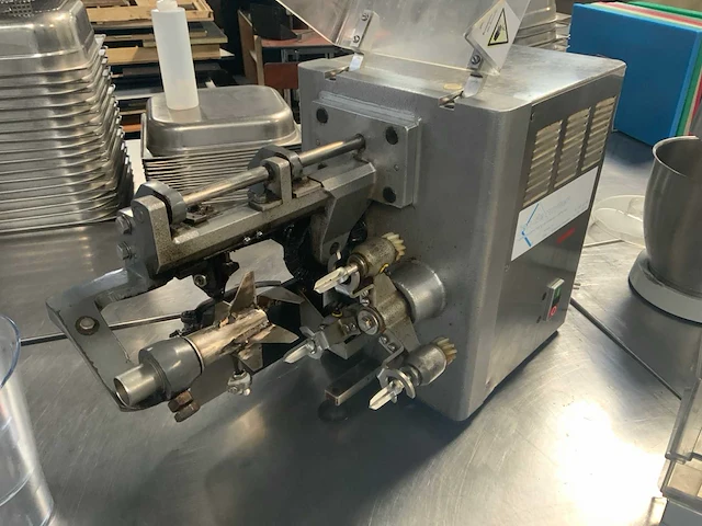 Feuma asetm-e2 appelschilmachine - afbeelding 6 van  8
