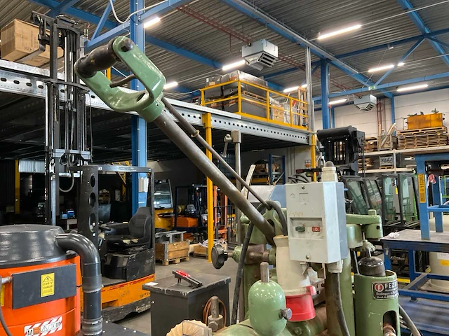 Fezer kettingfreesmachine - afbeelding 8 van  11