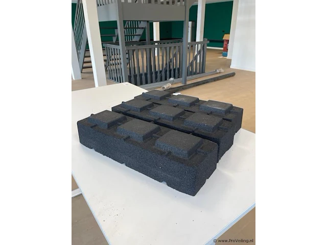 Ff 600 rubber balk hoog model - 60x20x13 cm - 3 stuks - afbeelding 3 van  3