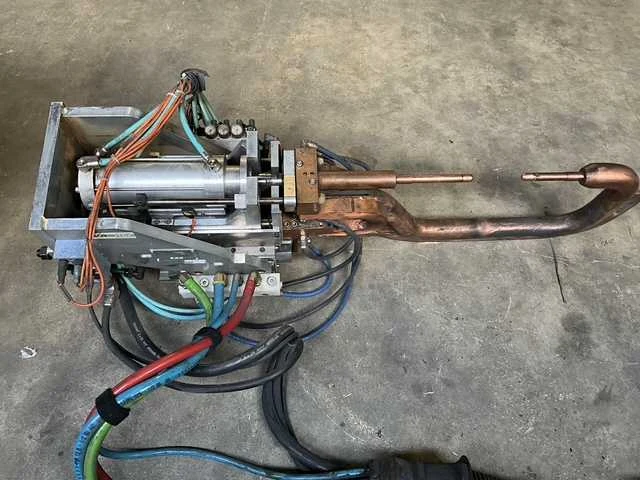 Fft - c45 - puntlasmachines - afbeelding 4 van  8
