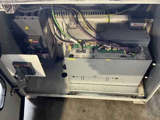 Fft - c45 - puntlasmachines - afbeelding 8 van  8