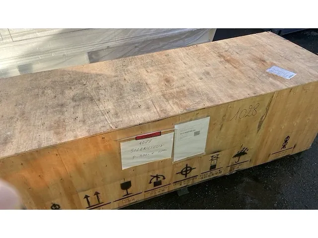 Fg wilson p900-1 - 900 kva - open generator - afbeelding 7 van  16