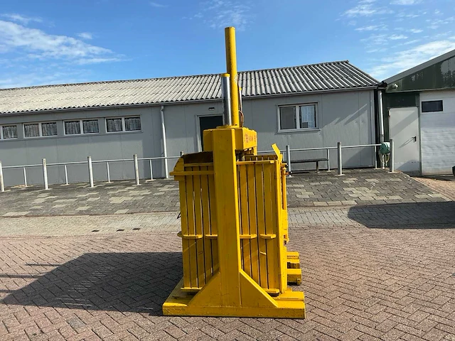 Fhp frihopers euro 800 afvalpers - afbeelding 3 van  9