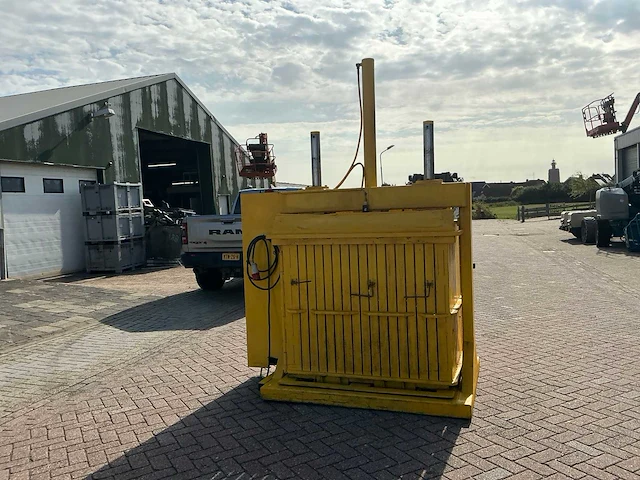 Fhp frihopers euro 800 afvalpers - afbeelding 8 van  9