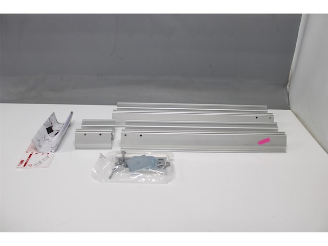 Fiamma f 65 / s adapter kit mercedes sprinter zwart - afbeelding 1 van  2