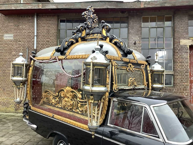 Fiat - 1963 - 1800b - personenauto - afbeelding 2 van  35