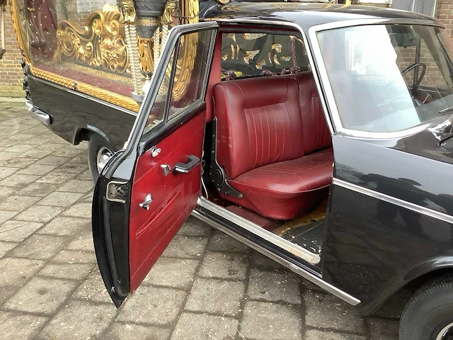 Fiat - 1963 - 1800b - personenauto - afbeelding 8 van  35