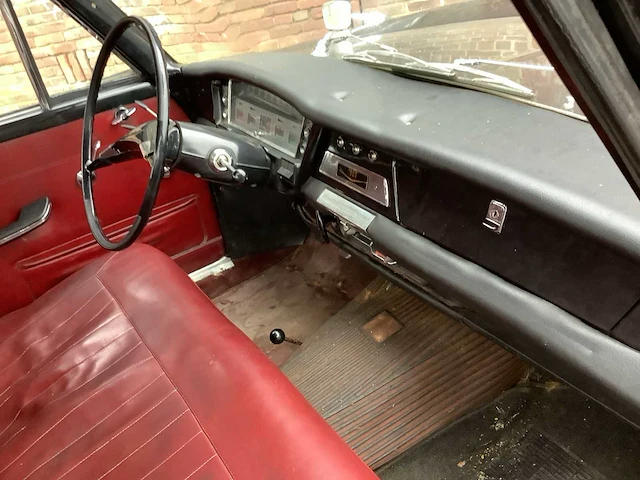Fiat - 1963 - 1800b - personenauto - afbeelding 11 van  35