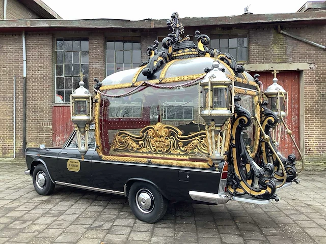 Fiat - 1963 - 1800b - personenauto - afbeelding 30 van  35
