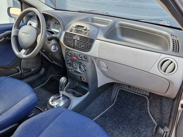 Fiat - 2002 - punto - 1.2-16v elx speedg. - 42-jb-df - afbeelding 10 van  19