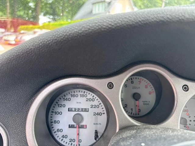 Fiat - 2003 - barchetta - 1.8-16v dynamic - 36-grb-9 - afbeelding 13 van  16