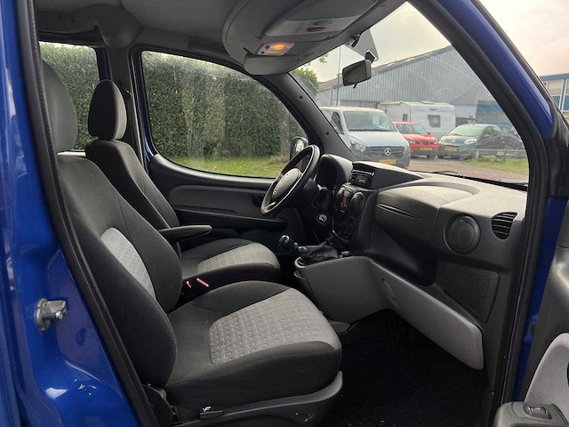 Fiat - 2007 - doblò - 1.4 family - 7 persoons - 27-xb-dz - afbeelding 11 van  14