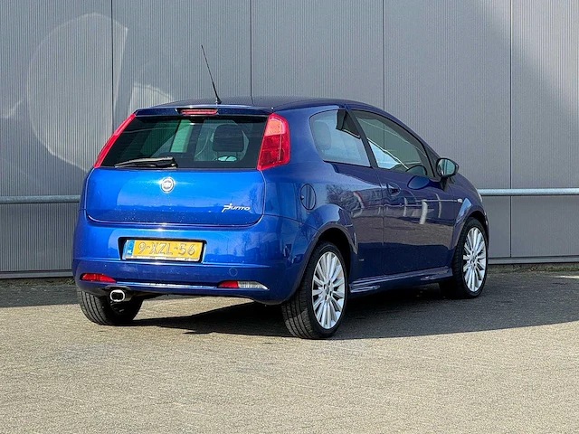 Fiat - 2007 - punto - 1.4-16v dynamic - 9-xzl-56 - afbeelding 7 van  12
