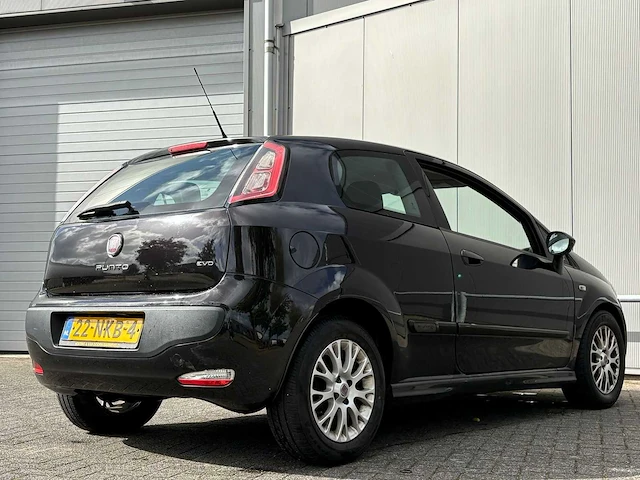 Fiat - 2010 - punto evo - 1.3 m-jet dynamic - 22-nkb-4 - afbeelding 11 van  16