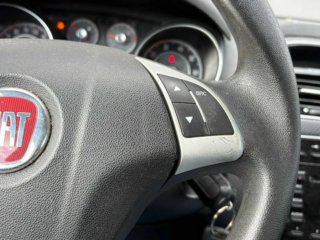 Fiat - 2010 - punto evo - 1.3 m-jet dynamic - 22-nkb-4 - afbeelding 16 van  16
