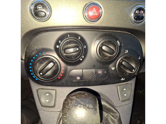 Fiat - 2013 - 500 - 1.2 lounge - r-230-jb - afbeelding 13 van  13