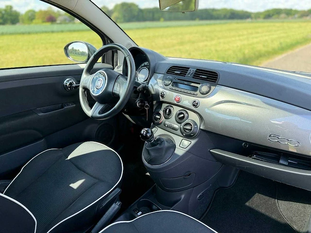Fiat - 2014 - 500 - 0.9 twinair t lounge - 7-xfh-28 - afbeelding 15 van  15